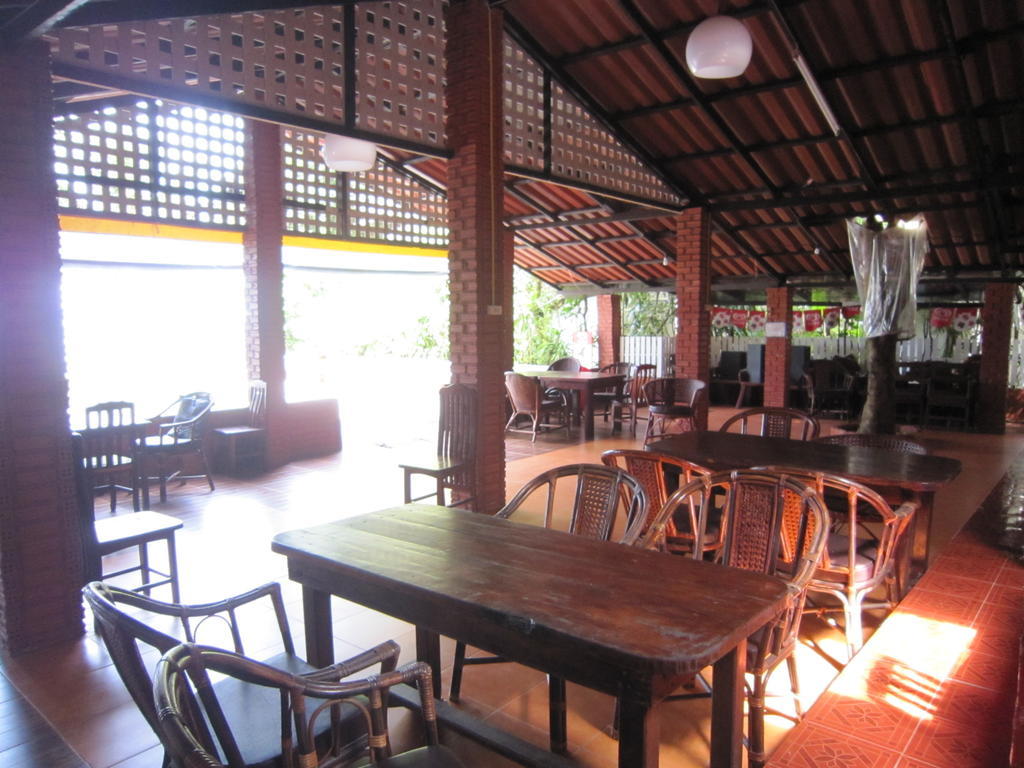 Pine Bungalow Krabi town Buitenkant foto