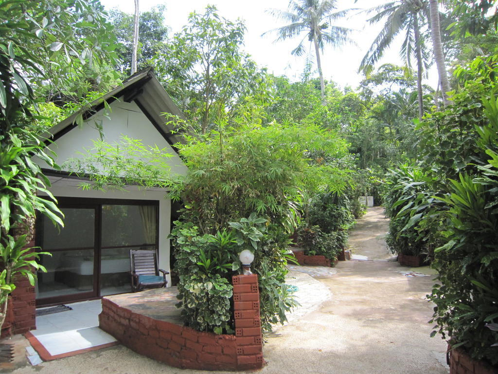 Pine Bungalow Krabi town Buitenkant foto