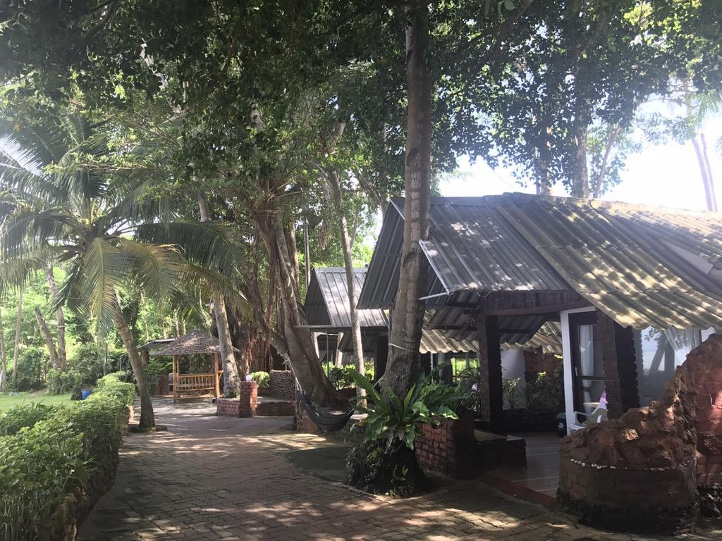 Pine Bungalow Krabi town Buitenkant foto