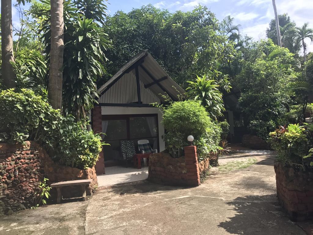 Pine Bungalow Krabi town Buitenkant foto