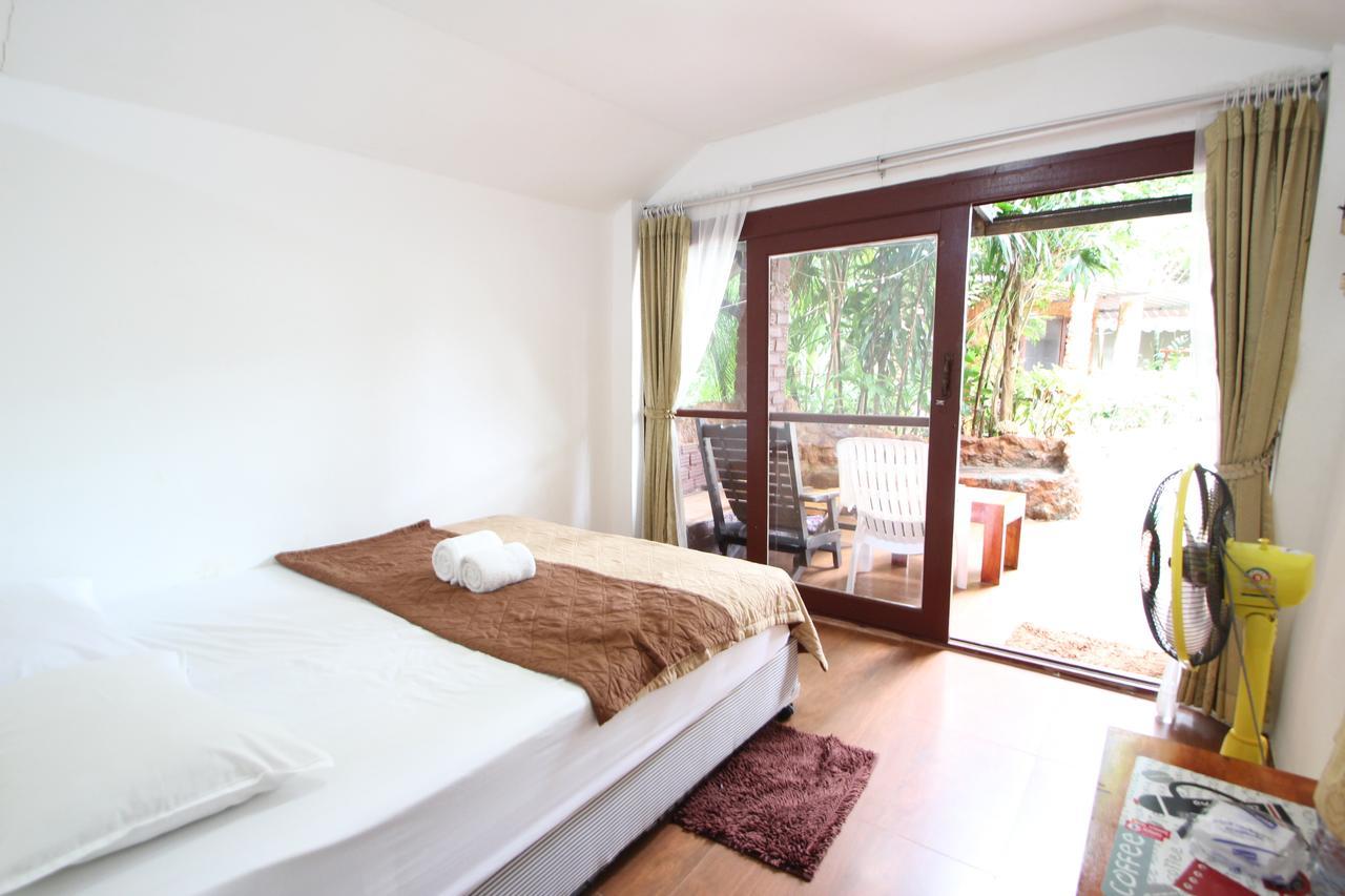 Pine Bungalow Krabi town Buitenkant foto