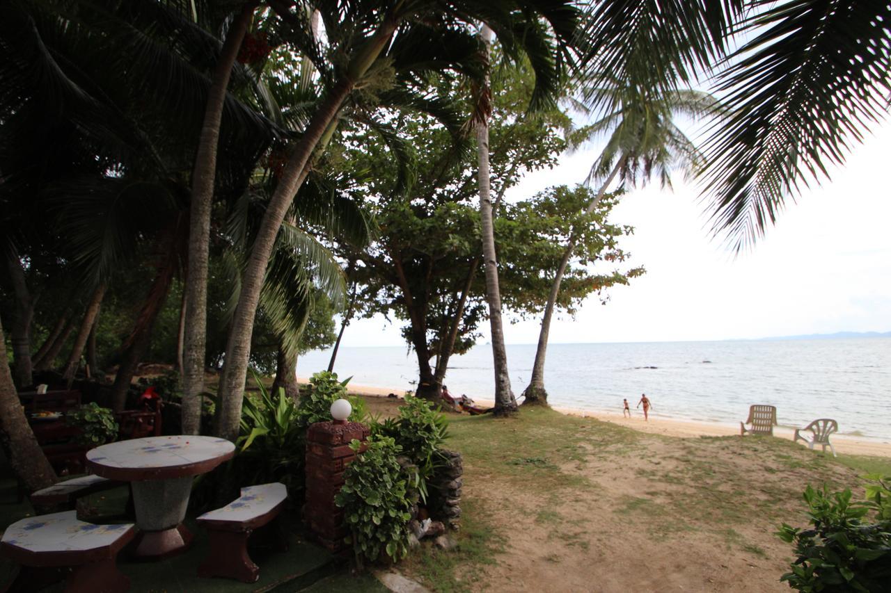Pine Bungalow Krabi town Buitenkant foto