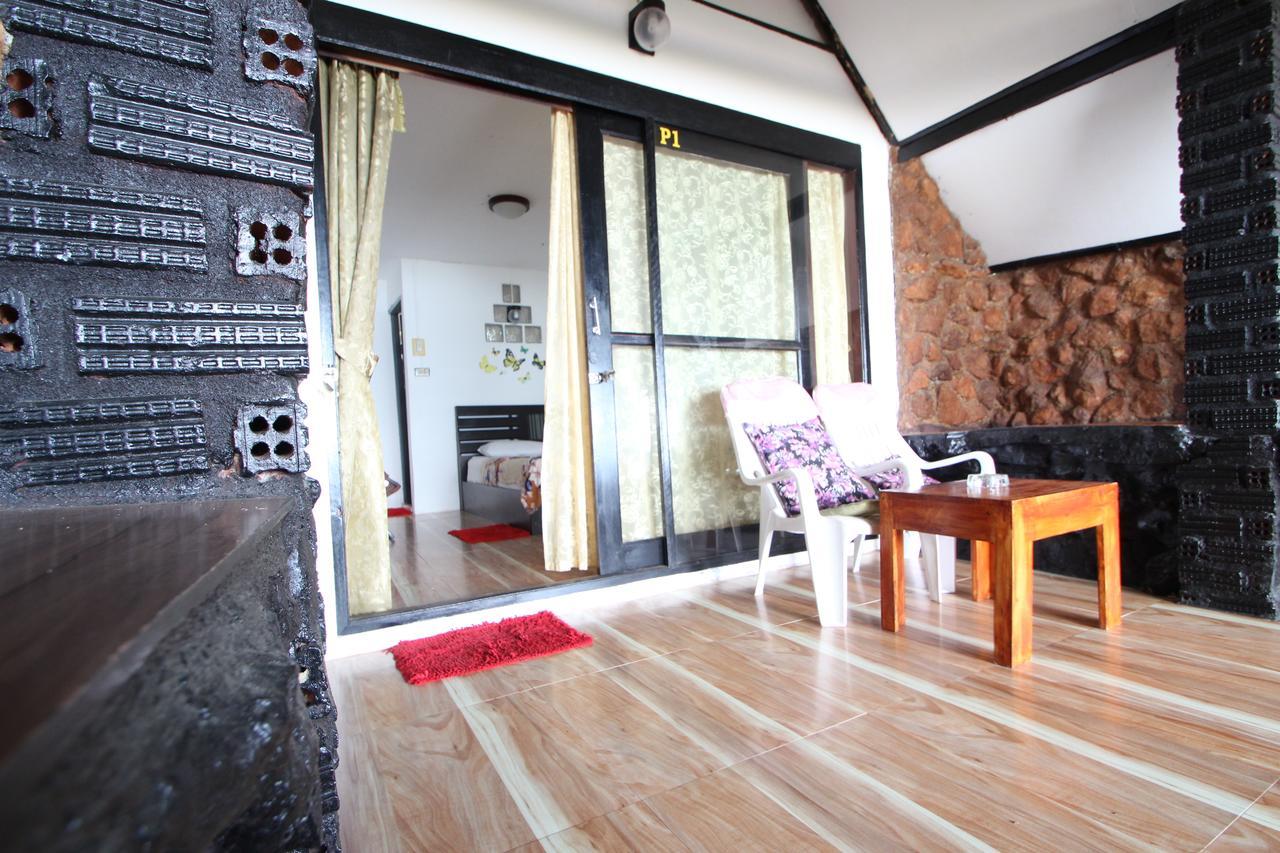 Pine Bungalow Krabi town Buitenkant foto