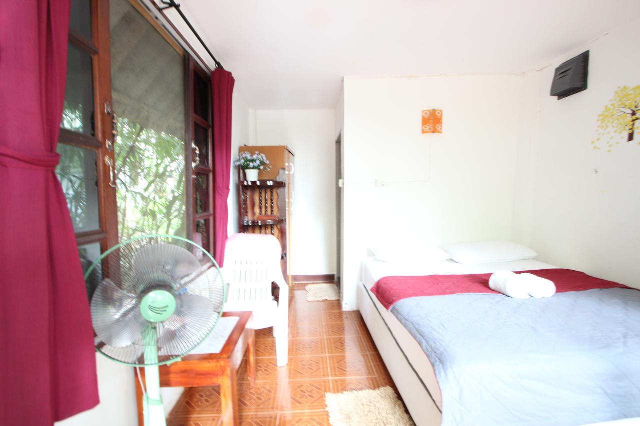 Pine Bungalow Krabi town Buitenkant foto