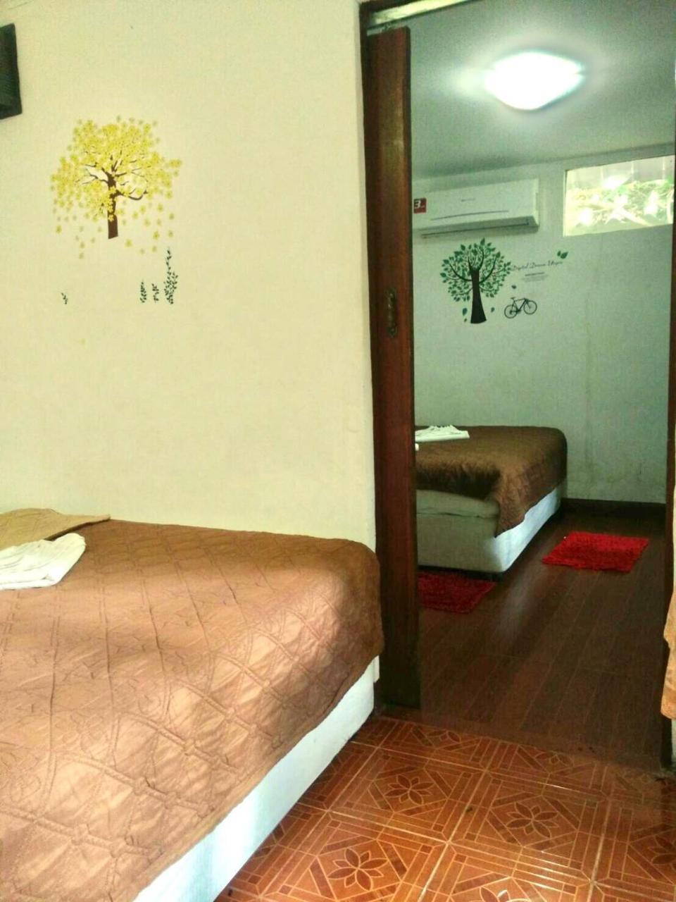 Pine Bungalow Krabi town Buitenkant foto